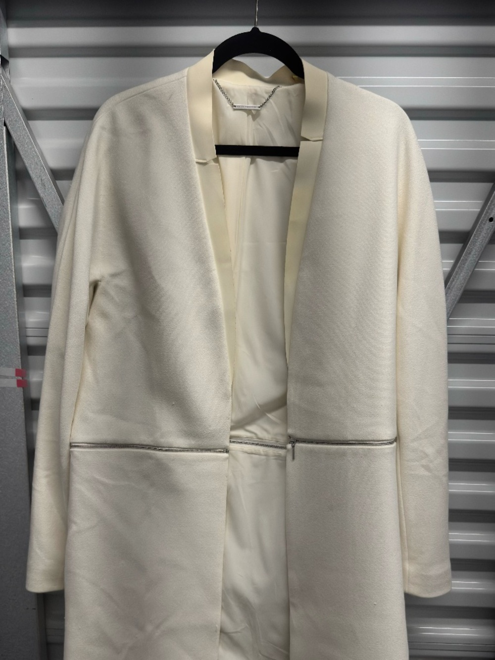 Elie Tahari Ivory Convertible 2-in-1 Zip-Off Coat / Cropped Jacket